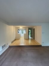 14722 30th Ave NE in Shoreline, WA - Building Photo - Building Photo