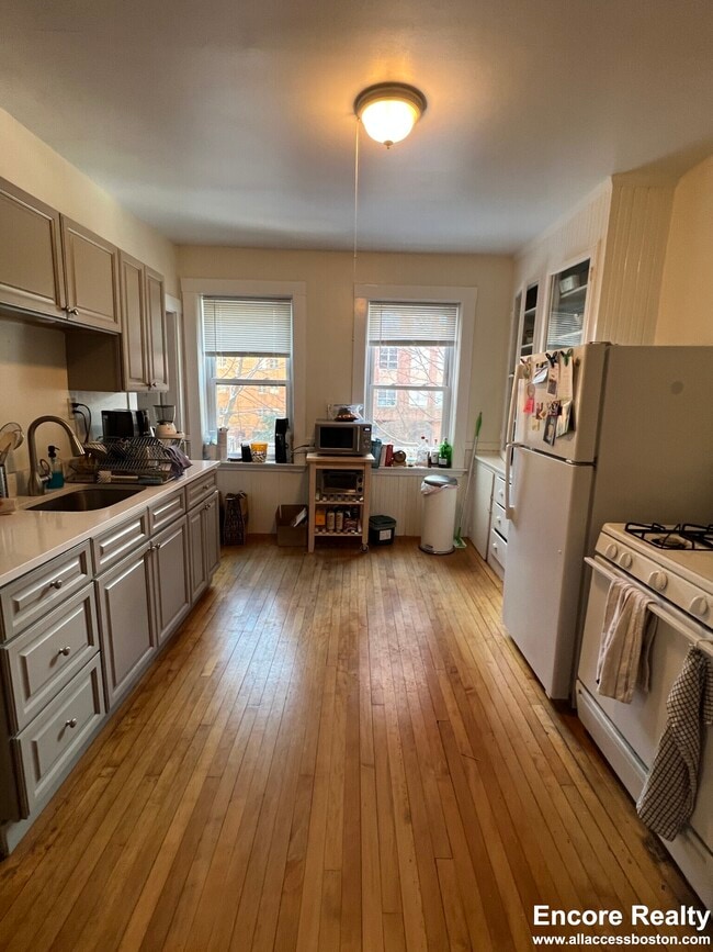 property at 14 Centre St