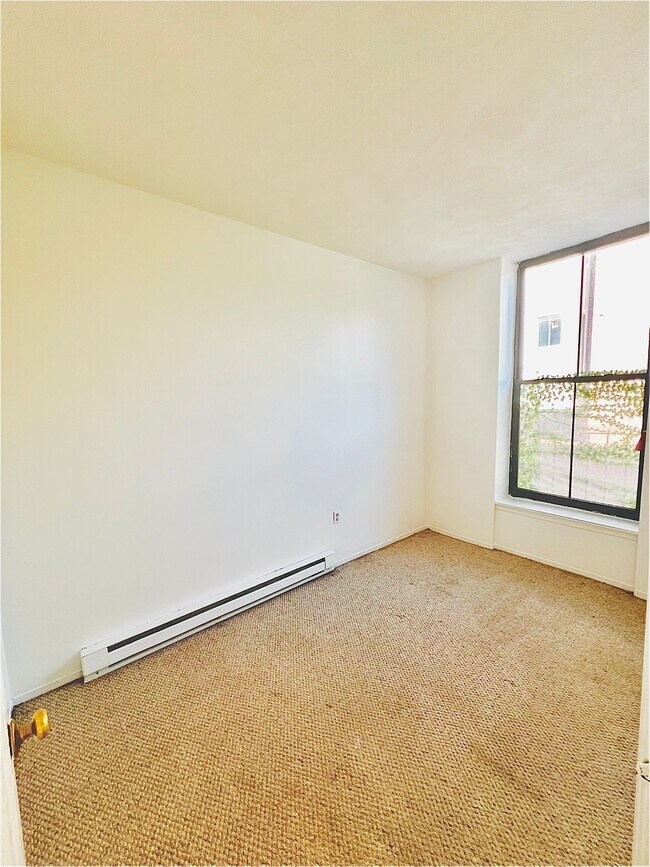 556 Columbus Ave, Unit 2R in Boston, MA - Building Photo - Building Photo