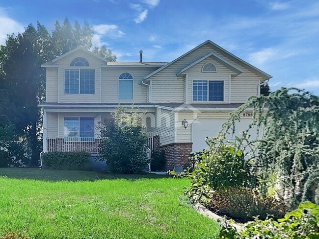property at 8706 S Pebble Crest Way