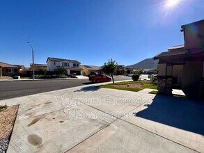 29285 Bronco Ct in Winchester, CA - Building Photo - Building Photo