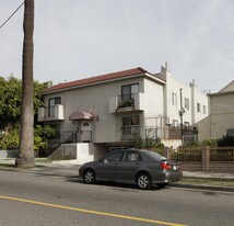 178 S Commonwealth Ave in Los Angeles, CA - Building Photo