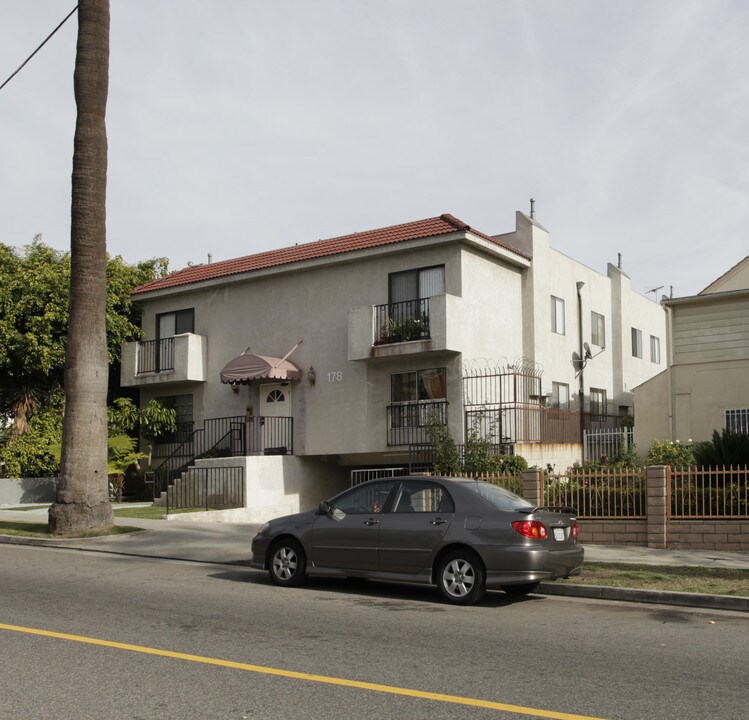 178 S Commonwealth Ave in Los Angeles, CA - Foto de edificio