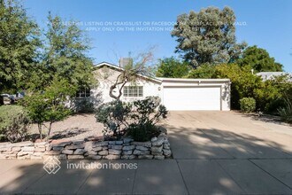 3327 N 15th Ave in Phoenix, AZ - Foto de edificio - Building Photo
