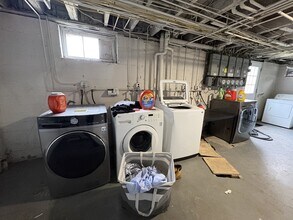 1145 Boylston St in Newton, MA - Building Photo - Building Photo