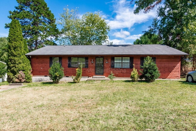 382 Smitherman Rd in Ringgold, GA - Building Photo - Building Photo