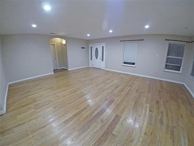 3745 Durango Dr in Dallas, TX - Building Photo - Building Photo