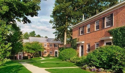 547 VFW Parkway in Boston, MA - Building Photo - Building Photo