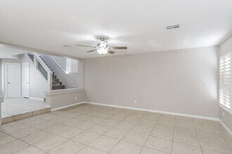 5569 Vision Quest Ct in Las Vegas, NV - Building Photo - Building Photo