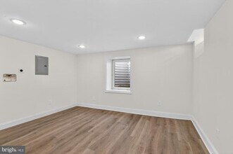 2046 E Huntingdon St in Philadelphia, PA - Building Photo - Building Photo