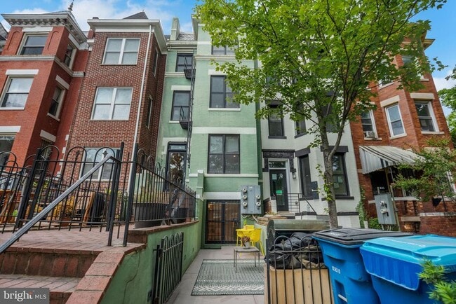 1317 Harvard St NW in Washington, DC - Building Photo - Building Photo