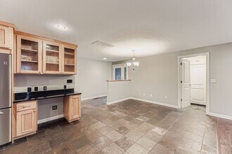 12709 NE 80th Ln in Kirkland, WA - Building Photo - Building Photo