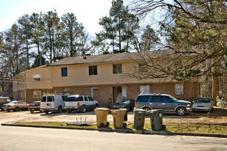 Dacian Quads in Raleigh, NC - Building Photo - Building Photo