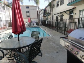 215 D Ave in Coronado, CA - Building Photo - Building Photo