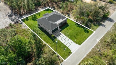 567 Flamingo Ave S in Lehigh Acres, FL - Building Photo - Building Photo