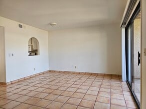 611 W 13th St, Unit 611 in Tempe, AZ - Building Photo - Building Photo