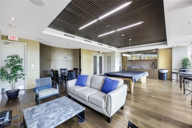 property at 3000 Oasis Grand Blvd
