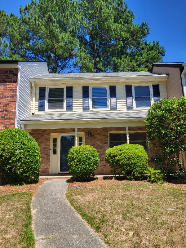 property at 5018 Bell Dr SE