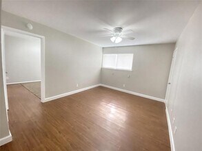 1141 N Durham Dr in Houston, TX - Building Photo - Building Photo