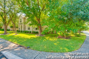 4514 Shavano Ct in San Antonio, TX - Building Photo - Building Photo