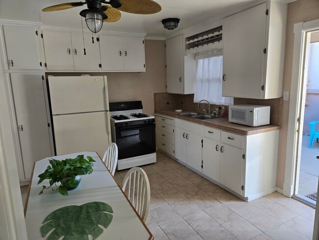 property at 165 Addie St