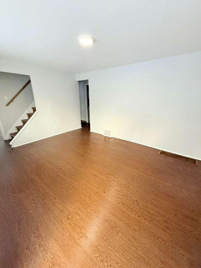 146 Clay Dr in Pittsburgh, PA - Building Photo - Building Photo