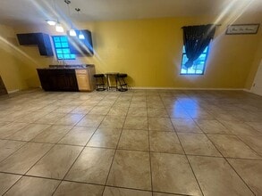 9001 Tulane Dr in Laredo, TX - Building Photo - Building Photo