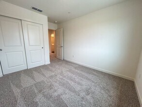 847 Congaree Ln in Redding, CA - Building Photo - Building Photo