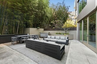 2121 Webster St in San Francisco, CA - Building Photo - Building Photo