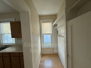 1041 Hamilton Ave NW in Grand Rapids, MI - Foto de edificio - Building Photo