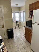 5322 W Wisconsin Ave, Unit Apt #2 in Milwaukee, WI - Building Photo - Building Photo