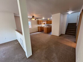 22324 NE 100th Way in Redmond, WA - Building Photo - Building Photo