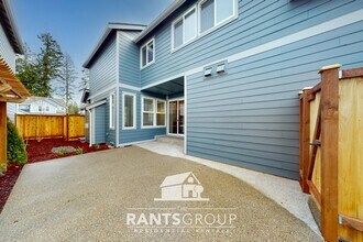 9013 Priscilla Dr SE in Tumwater, WA - Building Photo - Building Photo