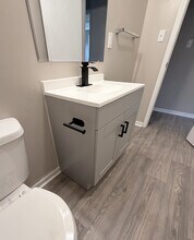 125 McClure St, Unit C in Chester, SC - Foto de edificio - Building Photo