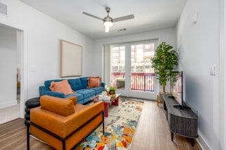 Flats at College Park in College Park, MD - Foto de edificio - Interior Photo