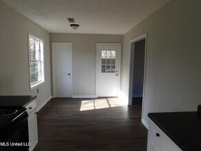 1827 Custer Dr in Southaven, MS - Building Photo - Building Photo