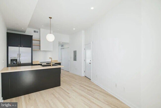 property at 2331 Frankford Ave