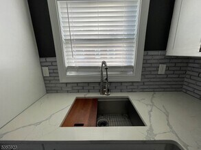 782 Audrey Dr in Rahway, NJ - Building Photo - Building Photo