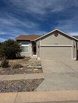 5231 Butterfield Dr, Unit 207 in Colorado Springs, CO - Building Photo