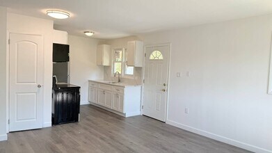 224 Grape Hollow Rd in Holmes, NY - Building Photo - Building Photo