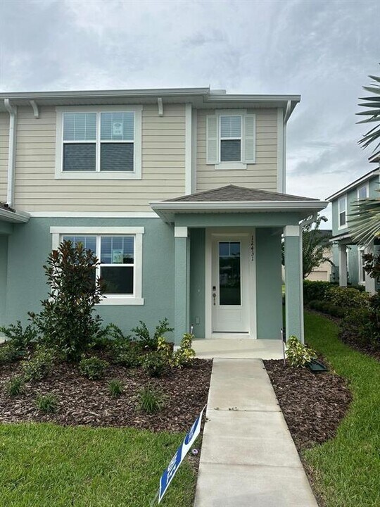 12431 Tradewind Aly in Orlando, FL - Building Photo