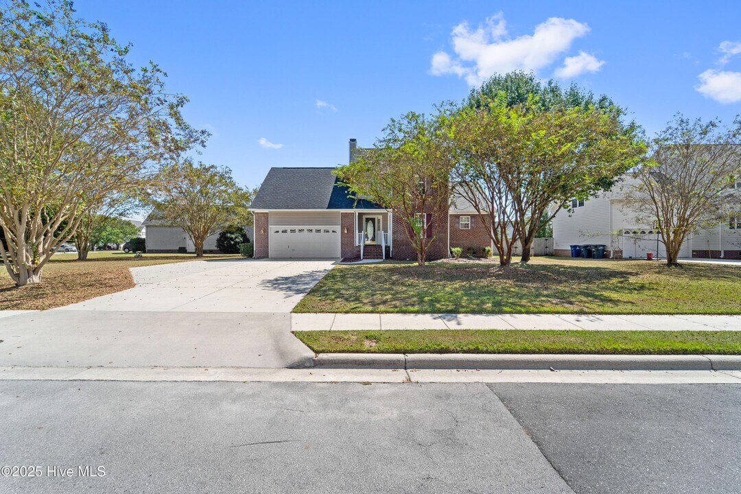 219 Newport Drive in Jacksonville, NC - Building Photo