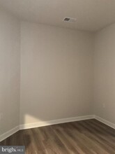 3925 Fair Ridge Dr in Fairfax, VA - Building Photo - Building Photo
