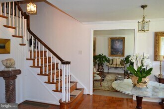 1 Sugan Close St in New Hope, PA - Building Photo - Building Photo