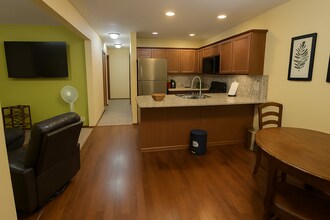 2218 178th St SW in Lynnwood, WA - Foto de edificio - Building Photo