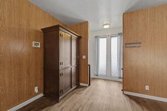 910 Teesdale Rd in Yuba City, CA - Building Photo - Building Photo