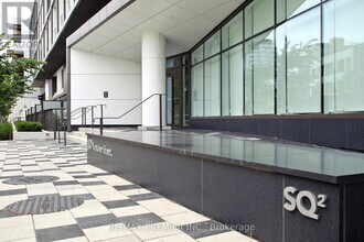 80-880 Vanauley St in Toronto, ON - Building Photo - Building Photo