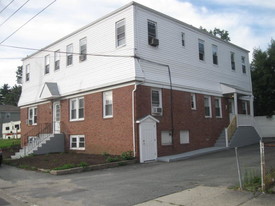 271 Woonasquatucket Ave in North Providence, RI - Building Photo