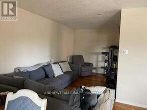 4238 Greybrook Crescent in Mississauga, ON - Building Photo - Building Photo