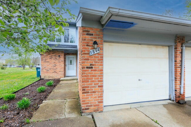 5842 Niles St